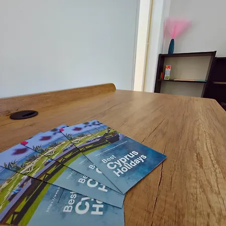 Oroklini Star 200metres From The Sandy Apartamento Larnaca