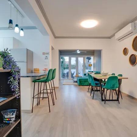 Oroklini Star 200metres From The Sandy Apartamento Larnaca