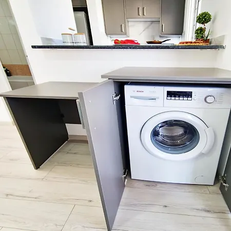 Oroklini Star 200metres From The Sandy Apartamento Larnaca