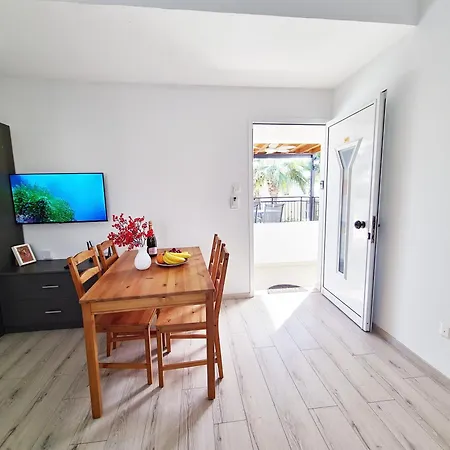 Apartamento Oroklini Star 200metres From The Sandy Larnaca