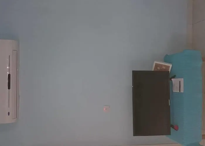 Oroklini Star 200metres From The Sandy Lárnaca