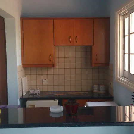 Oroklini Star 200Metres From The Sandy Beach شقة لارنكا