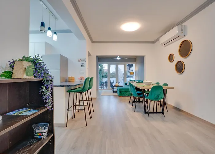 Oroklini Star 200metres From The Sandy Appartement Larnaca