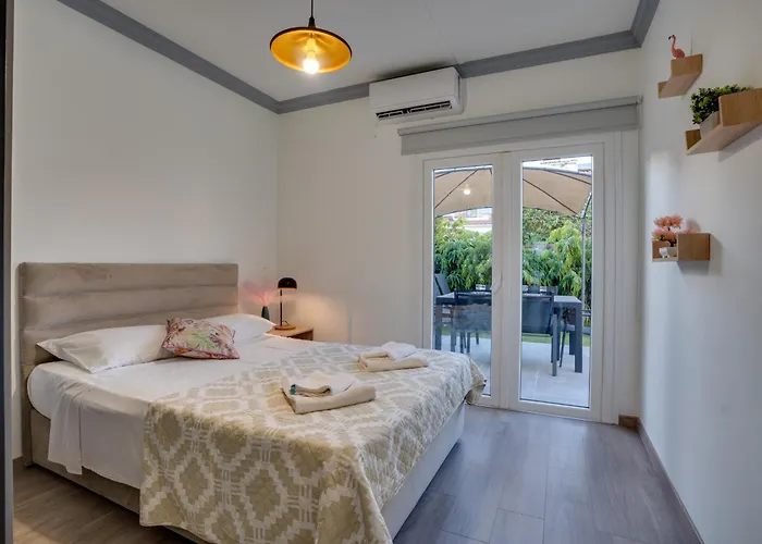 Oroklini Star 200metres From The Sandy *