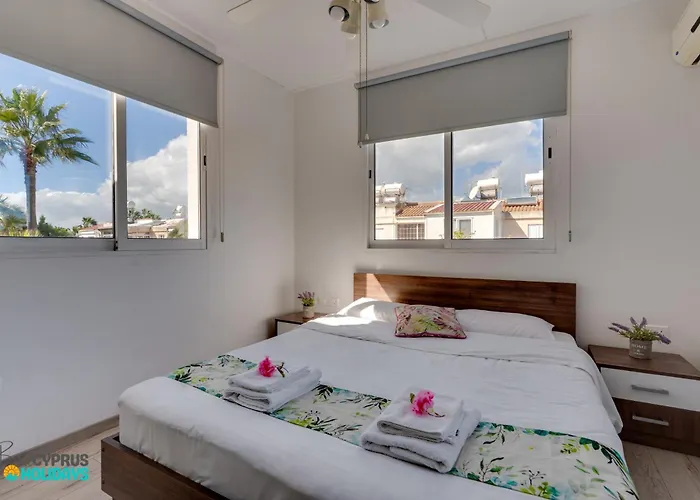 Oroklini Star 200metres From The Sandy Appartamento *