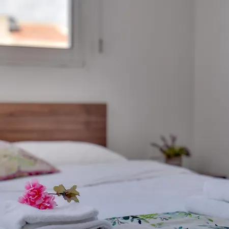 Oroklini Star 200metres From The Sandy Apartment *